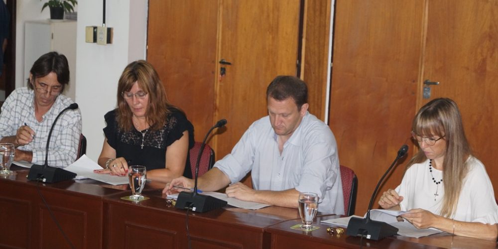 Concejales de Chajarí elevan proyecto de resolución para congelar sueldos de la política