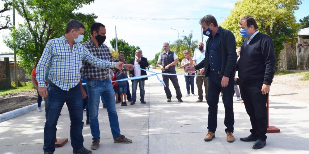 En Chajari se inauguró oficialmente el pavimento de Calle Salvarredy