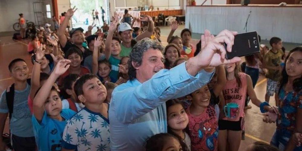 El Intendente BRAVO inauguró la Edición 2022 de la Colonia de Vacaciones “Juan Flores”