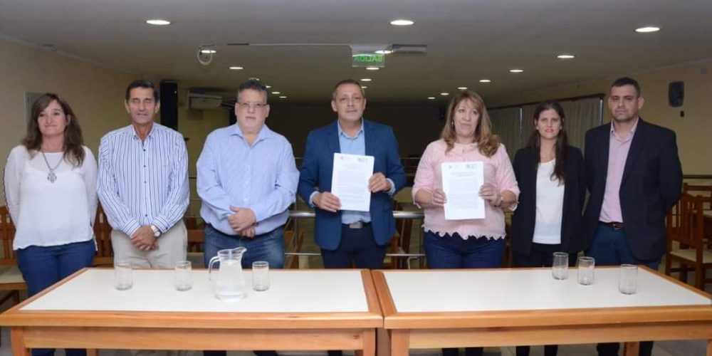 “Firmamos Convenio para Capacitaciones de RCP y Primeros Auxilios  al personal involucrado en la actividad turística” confirmó Graciela Racedo