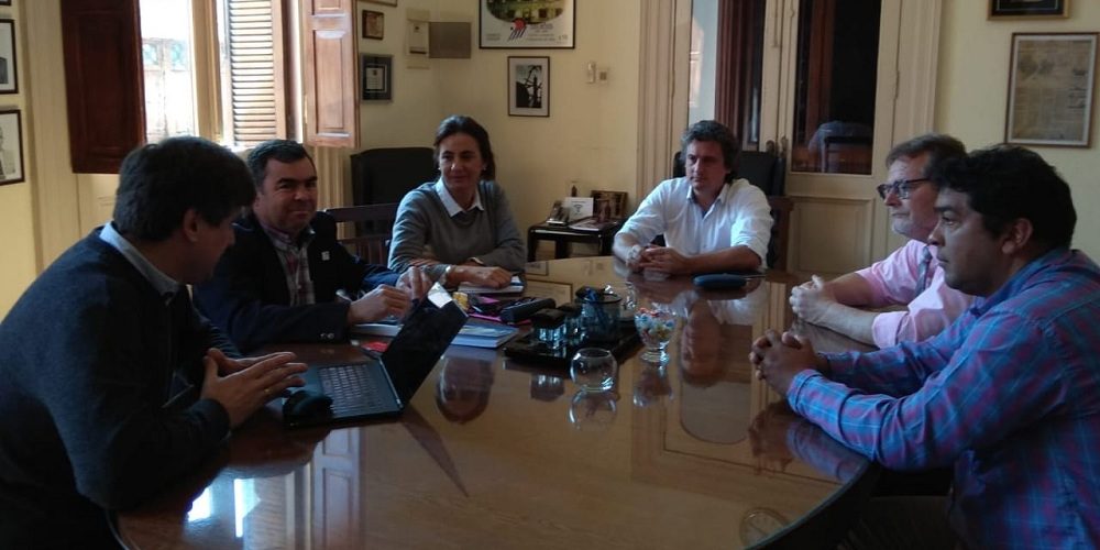 Ricardo Bravo se reunió con integrantes del Centro Comercial de Salto Uruguay