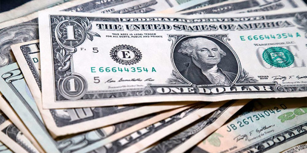 Fuerte baja del dólar “blue” tras el acuerdo con el FMI: cayó casi 10 pesos