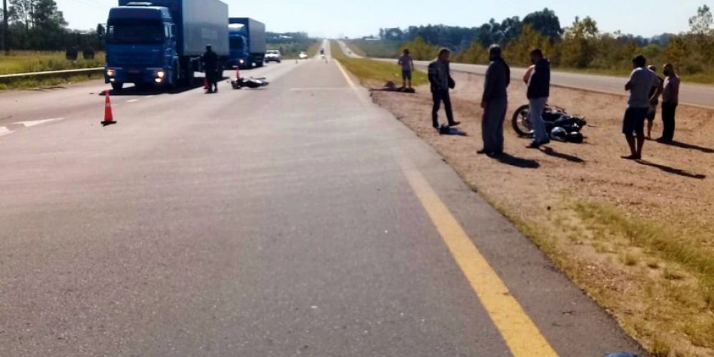 Violenta colisión de motos en la autovía 14: uno de los conductores sufrió heridas graves