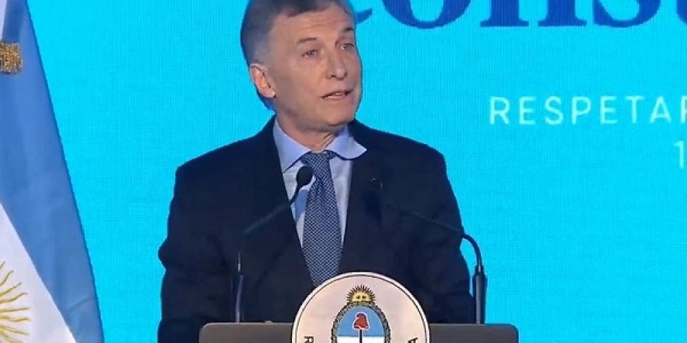 Macri: “No hay mejor manera de defender la Constitución que acatarla”