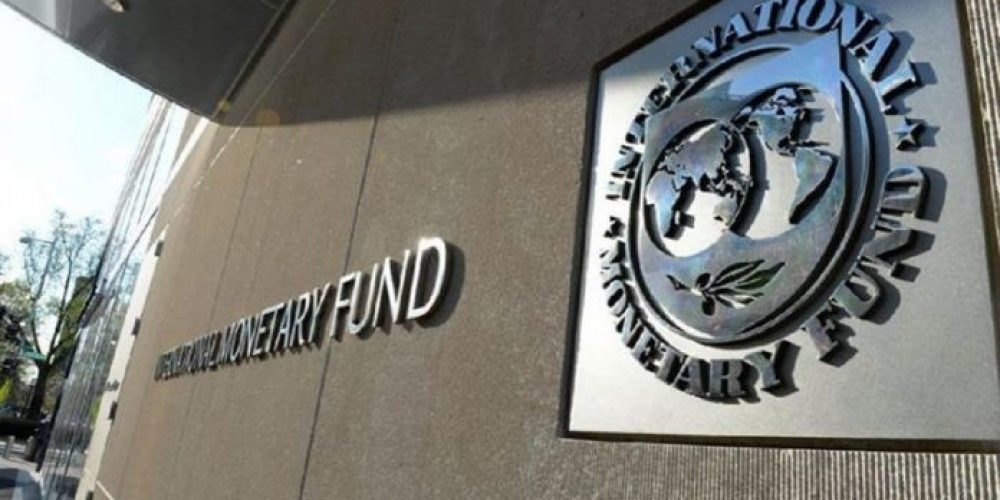 El FMI «seguirá al lado de Argentina» y evaluará las medidas sobre la deuda
