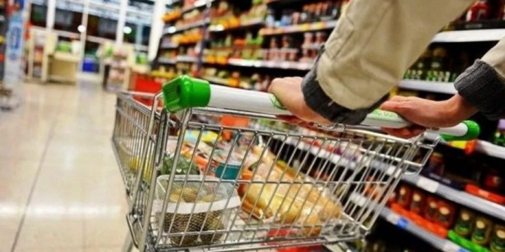 Cadenas de supermercados ya ofrecen alimentos de la canasta básica sin IVA