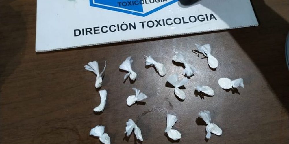 Federación: Personal policial realizó la detención de dos personas y secuestró cocaína