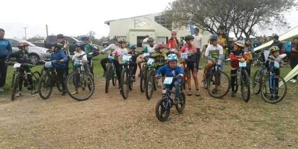 Agustín Chollet y Soledad Kanemann se quedaron con el Campeonato de Rural Bike Local