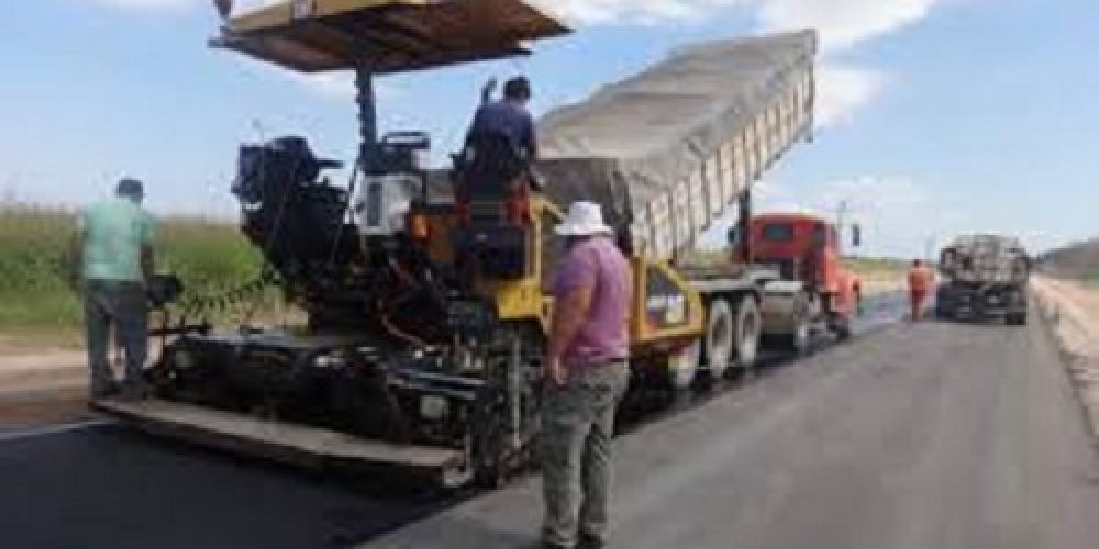El gobierno nacional ya repavimentó 140 km de la RN 12 en Entre Ríos
