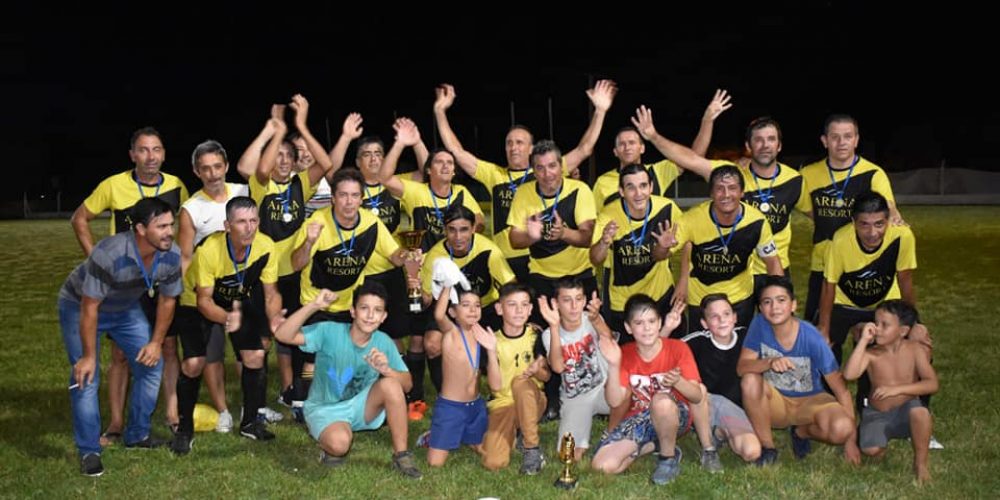 Los Canarios y San Miguel Campeones en el Nocturno de Deportivo Cosmos