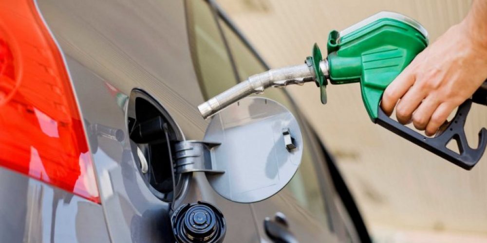 El Gobierno postergó el aumento de los combustibles hasta abril