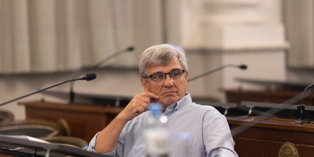 Senador Dal Molín cuestionó por “atemporal y oportunista” las críticas de Asueta sobre el desfinanciamiento de CAFESG