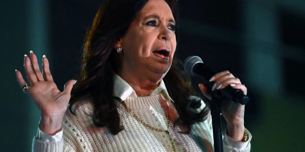 Cristina Kirchner acusó a la Justicia de “mafia y Estado paralelo” y aseguró que no será “candidata a nada” en 2023