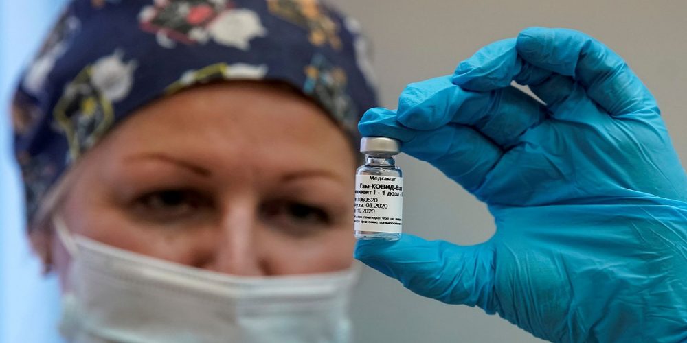 Vacuna rusa: el Gobierno pidió a la ANMAT una “autorización de emergencia” para aplicar la Sputnik V
