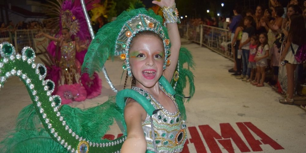 Casi 5000 personas disfrutaron de la primera noche del carnaval de Chajarí