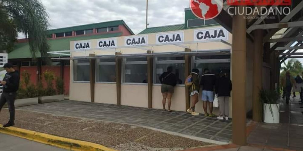 Federación: Menor robó dinero a turista. Fue detenido por personal policial